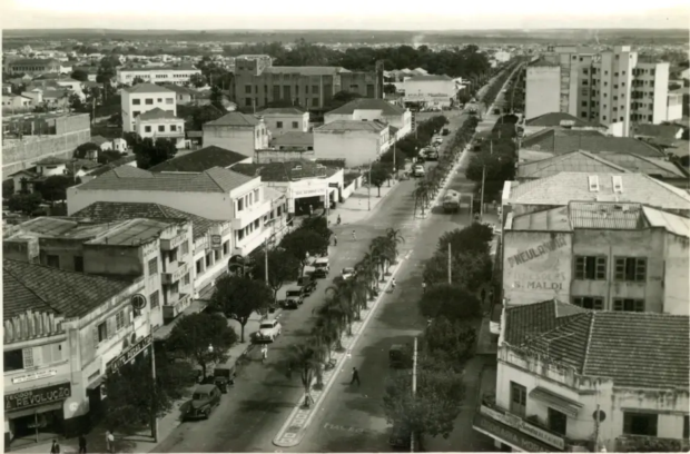 Vista panorâmica da Avenida Anhanguera na Década de 1960 Foto Alois Feichtenberger Acervo MIS GO