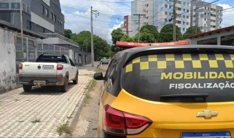 Mais-de-3-mil-motoristas-sao-autuados-por-uso-irregular-de-calcadas-em-Goiania