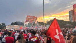 ato-politico-pro-lula-goiania-foto-guilherme-gardinni-780x470