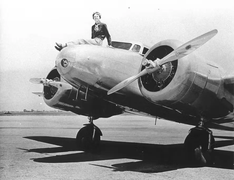 Expedição investiga ilha no Pacífico em busca de destroços do avião de Amelia Earhart