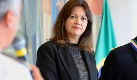 1_---------uma-grande-honra-receber--das-maos-da-amiga-cinara-wagner-fredo--secretaria-geral-do-minist-68115112
